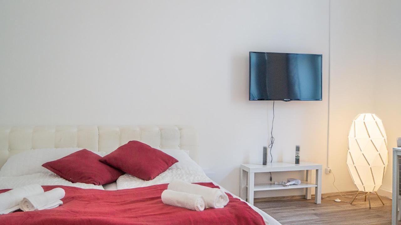 Spacious Shared Apartment Schoenbrunn Wenen Buitenkant foto