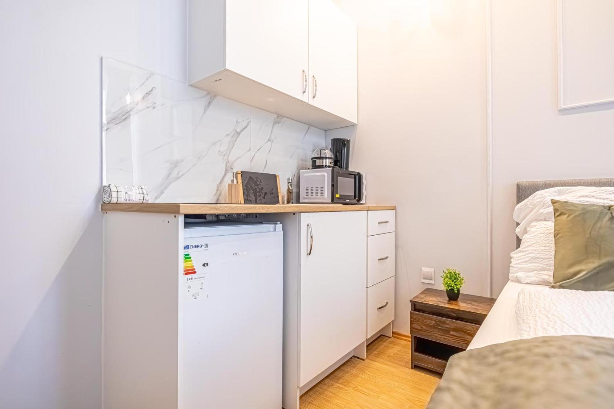 Spacious Shared Apartment Schoenbrunn Wenen Buitenkant foto