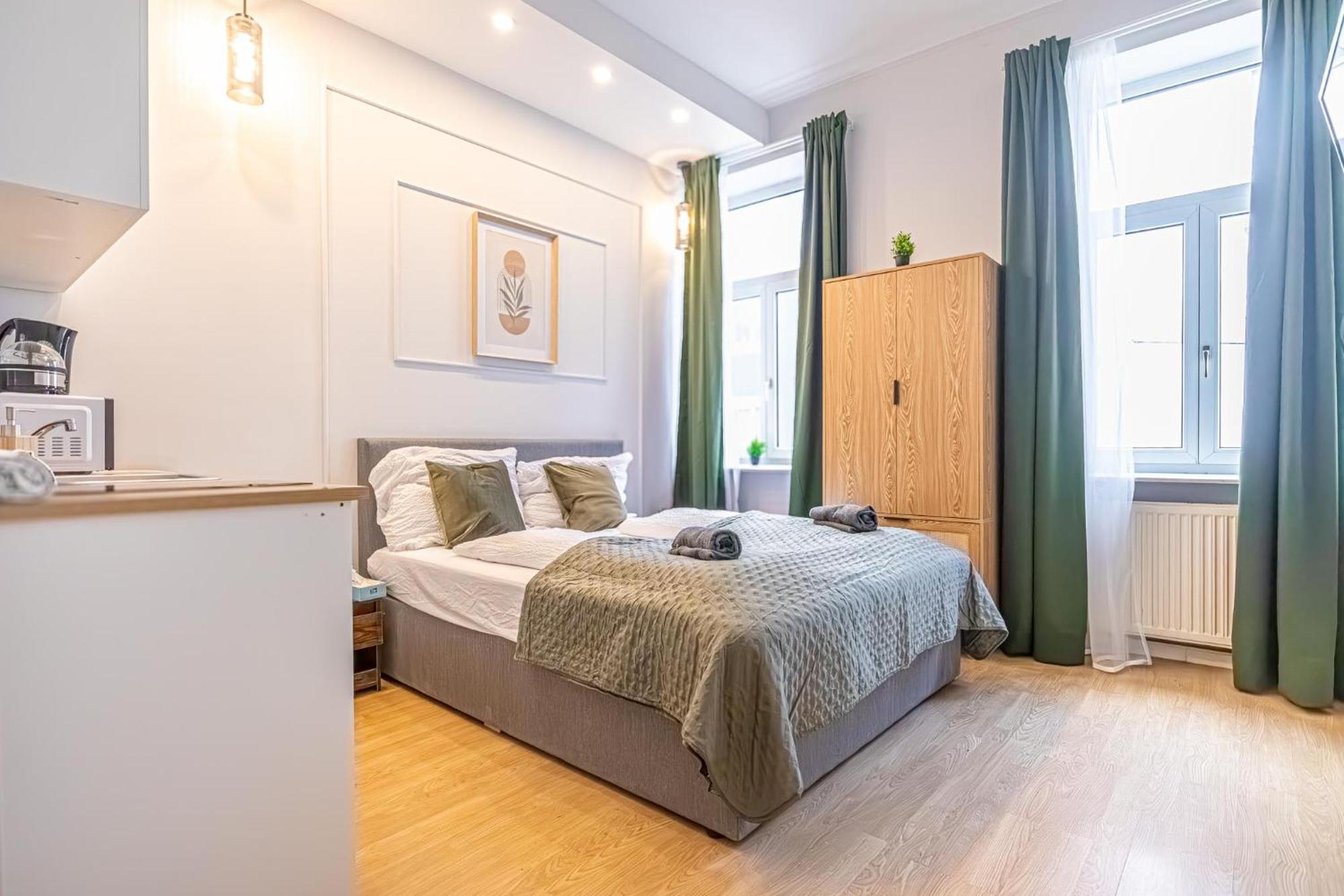 Spacious Shared Apartment Schoenbrunn Wenen Buitenkant foto