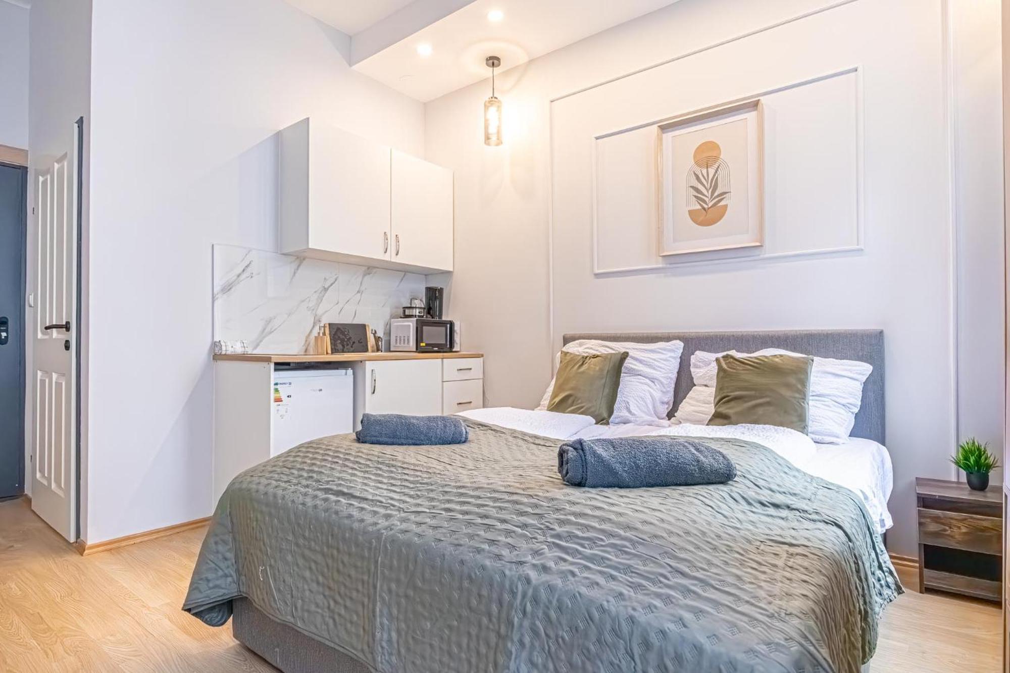 Spacious Shared Apartment Schoenbrunn Wenen Buitenkant foto