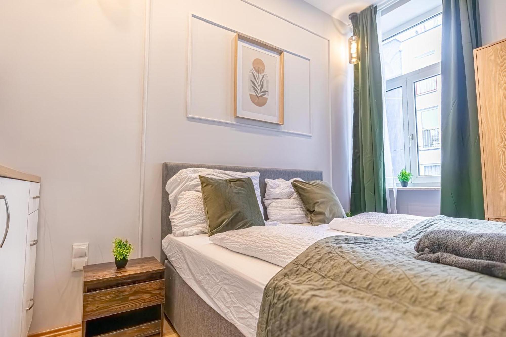 Spacious Shared Apartment Schoenbrunn Wenen Buitenkant foto