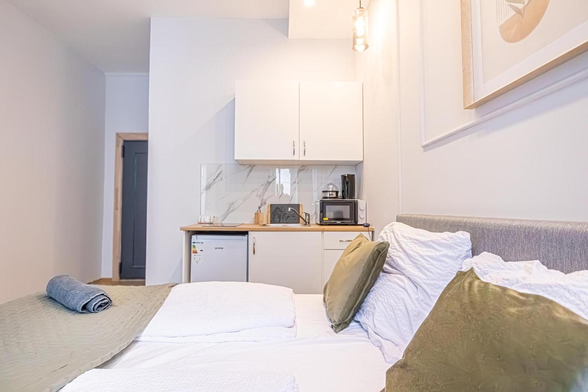 Spacious Shared Apartment Schoenbrunn Wenen Buitenkant foto