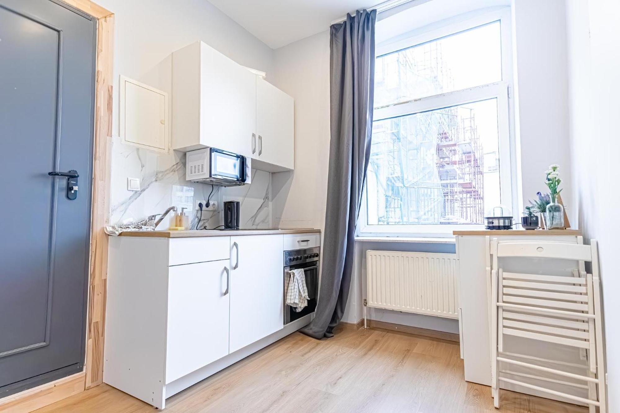 Spacious Shared Apartment Schoenbrunn Wenen Buitenkant foto