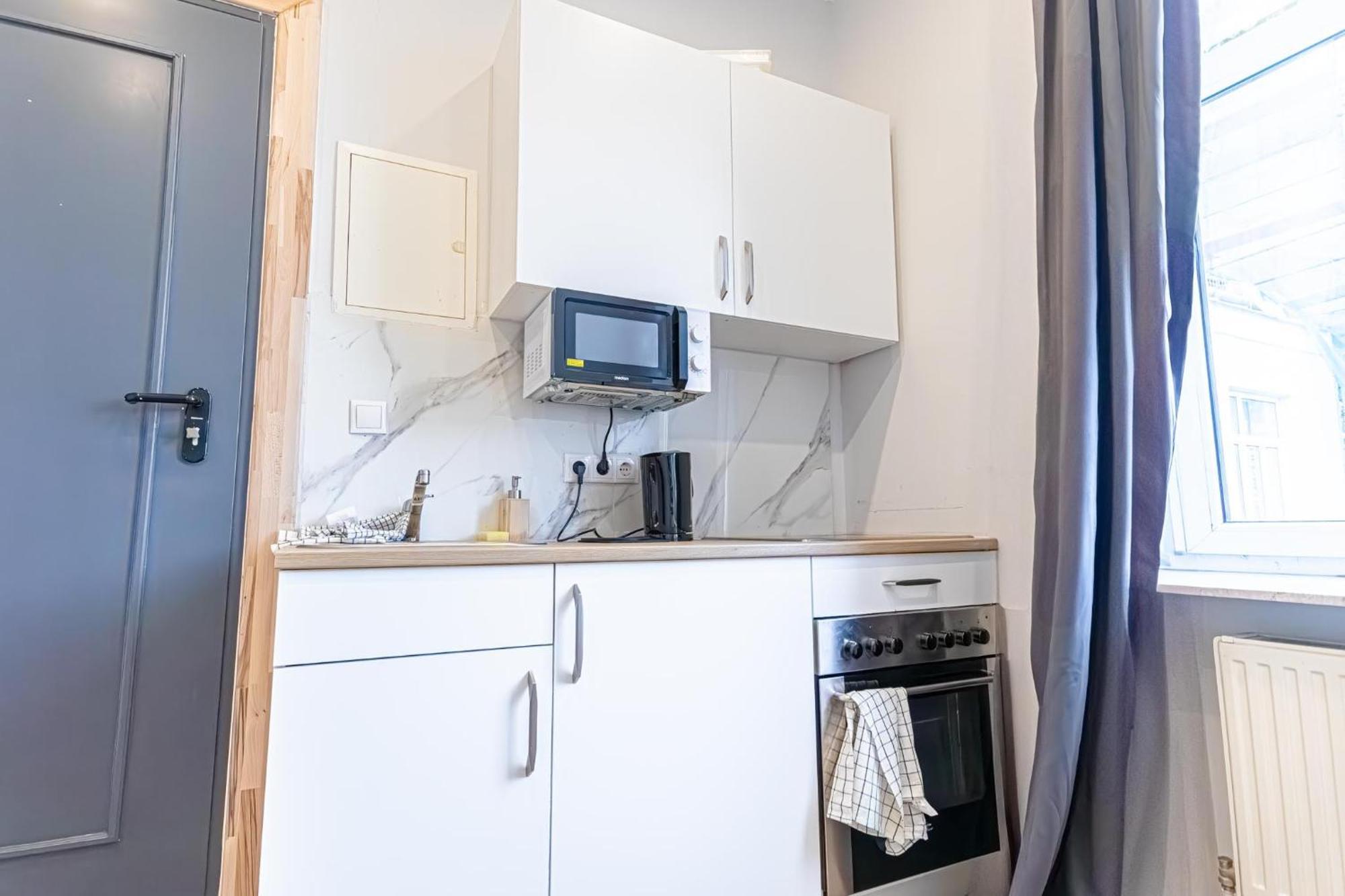 Spacious Shared Apartment Schoenbrunn Wenen Buitenkant foto