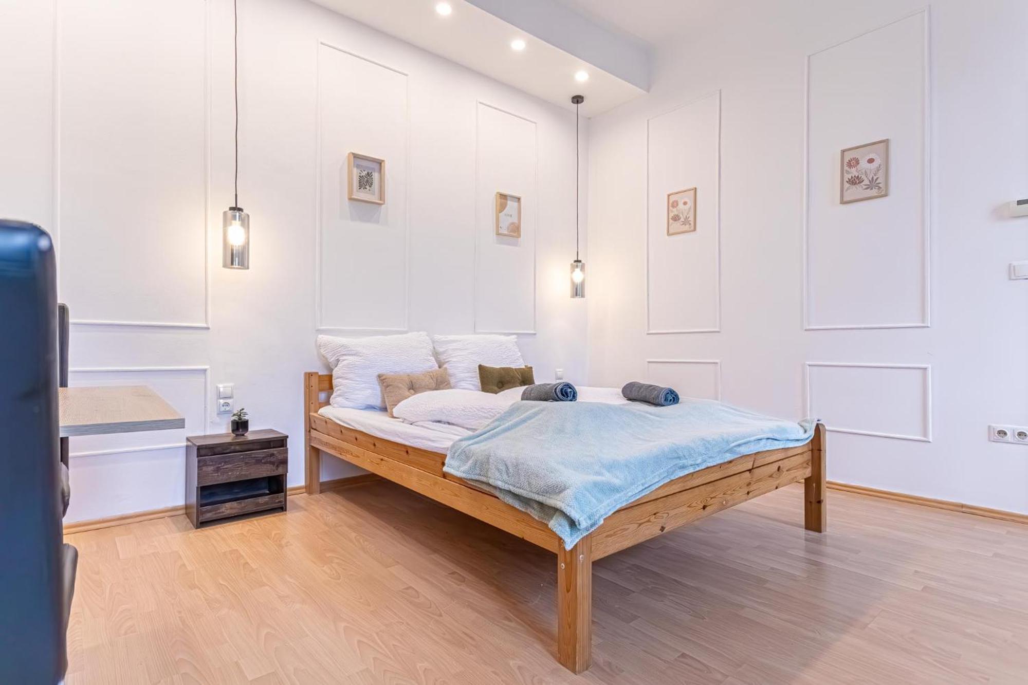 Spacious Shared Apartment Schoenbrunn Wenen Buitenkant foto