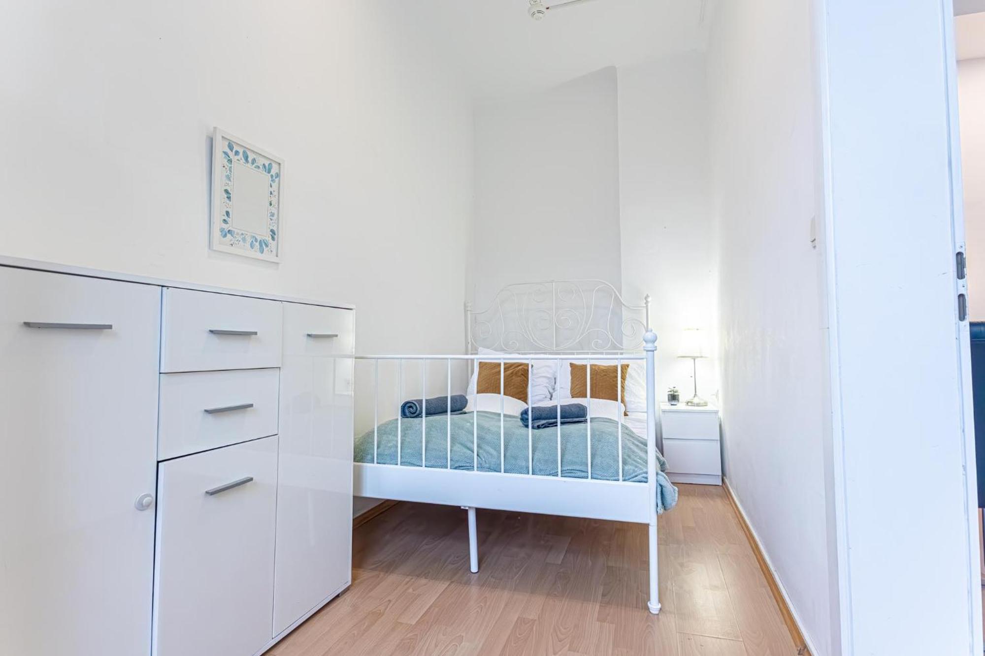 Spacious Shared Apartment Schoenbrunn Wenen Buitenkant foto
