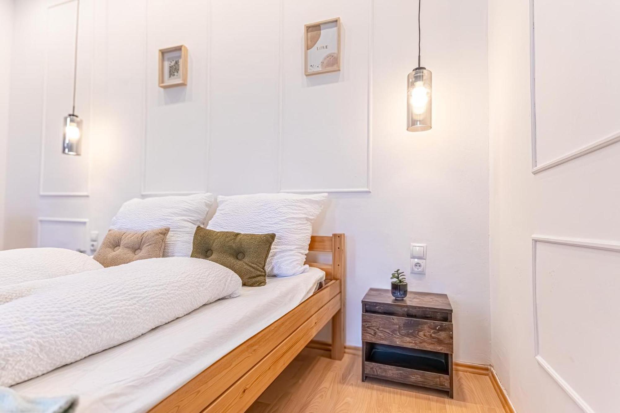Spacious Shared Apartment Schoenbrunn Wenen Buitenkant foto